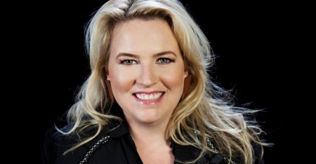 SAMA Award-Winning Singer-Songwriter Karen Zoid Set to Rock Theatre On ...